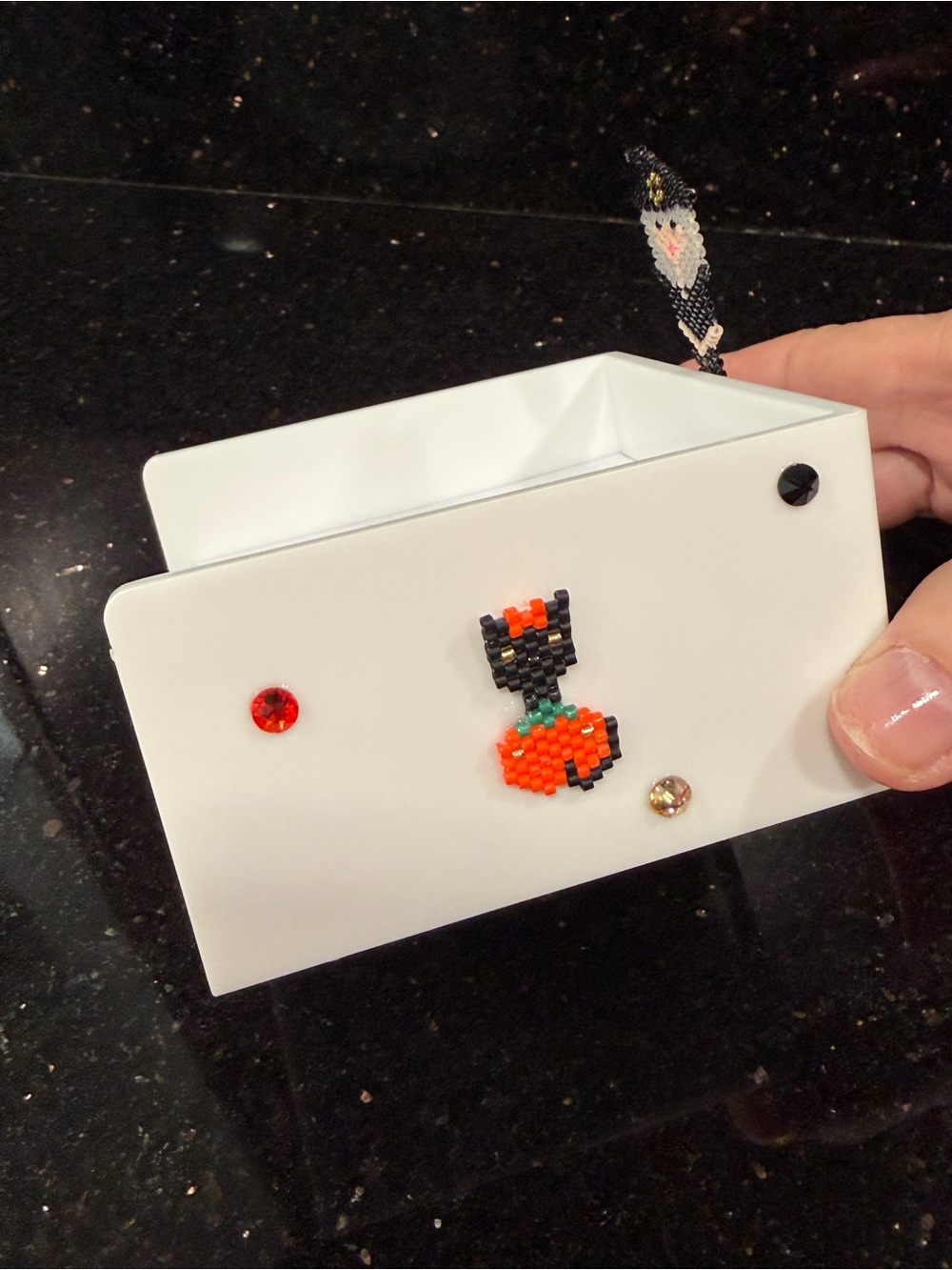 Memo note holder, pen cup, and three pens for Halloween decor / crystal & beads - Picture 9 of 11
